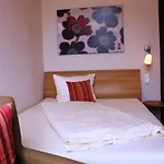 Mosintos Roemischer Kaiser Hotel