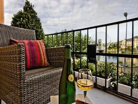 Mosintos Roemischer Kaiser Hotel