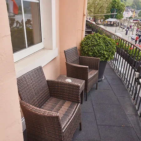 Mosintos Roemischer Kaiser Отель 3*