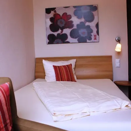 Mosintos Roemischer Kaiser Hotel