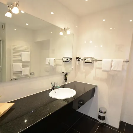 Hotel Mosintos Roemischer Kaiser 3*