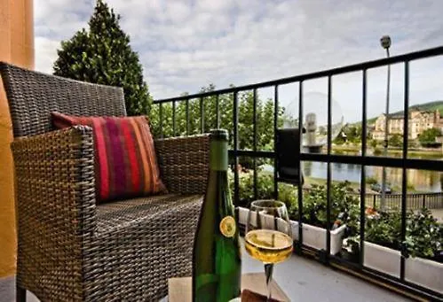 Mosintos Roemischer Kaiser Отель