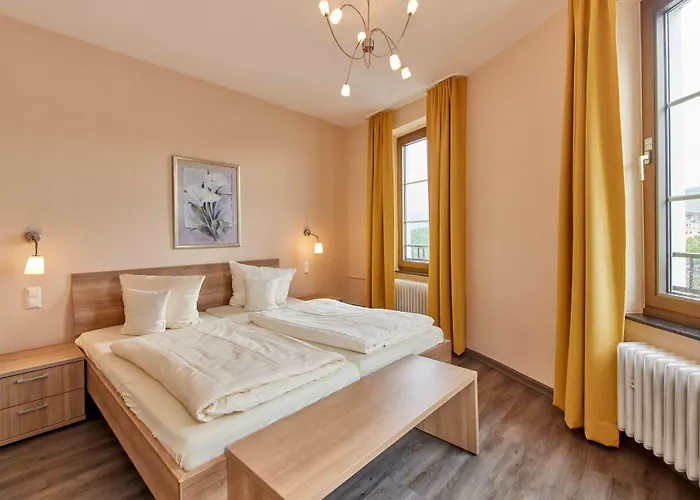 Mosintos Roemischer Kaiser Отель Бернкастель-Кюс